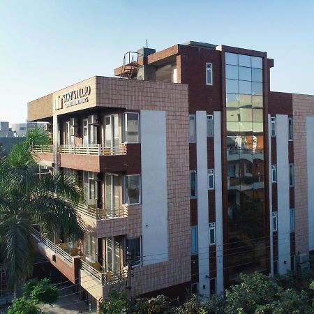Stay Studio Hotel & Residences Гургаон Экстерьер фото